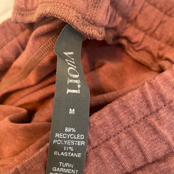 Vuori performance Joggers - Picture 2 of 6